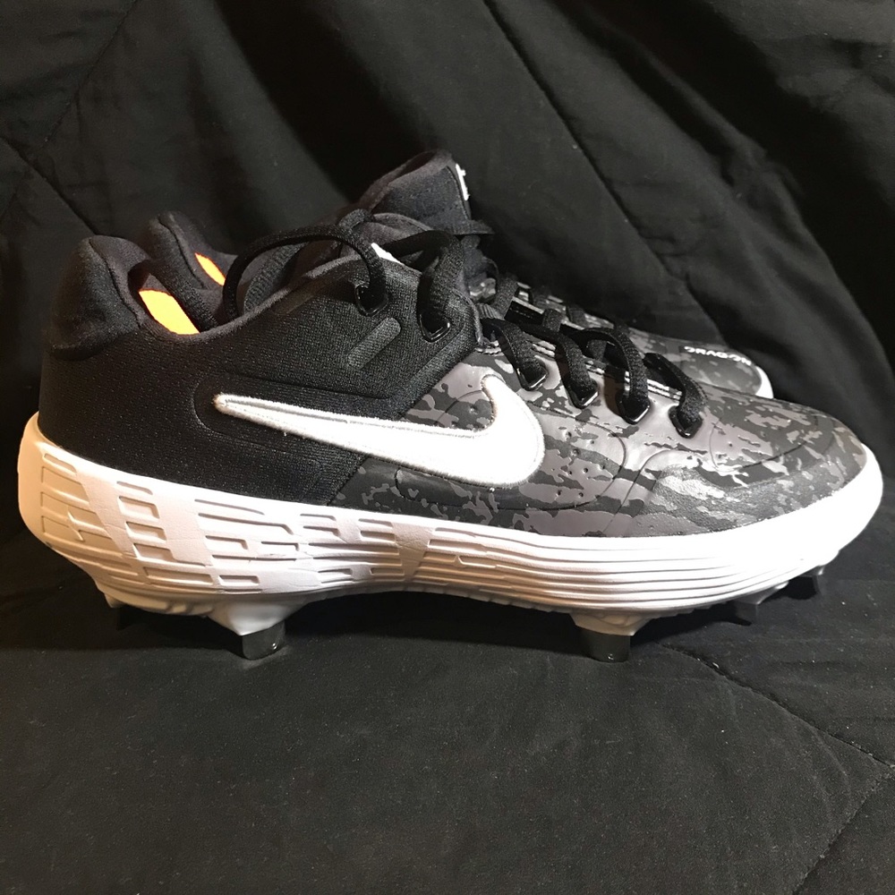 Nike Alpha Huarache Elite 2 Sz 8 Women Cleats